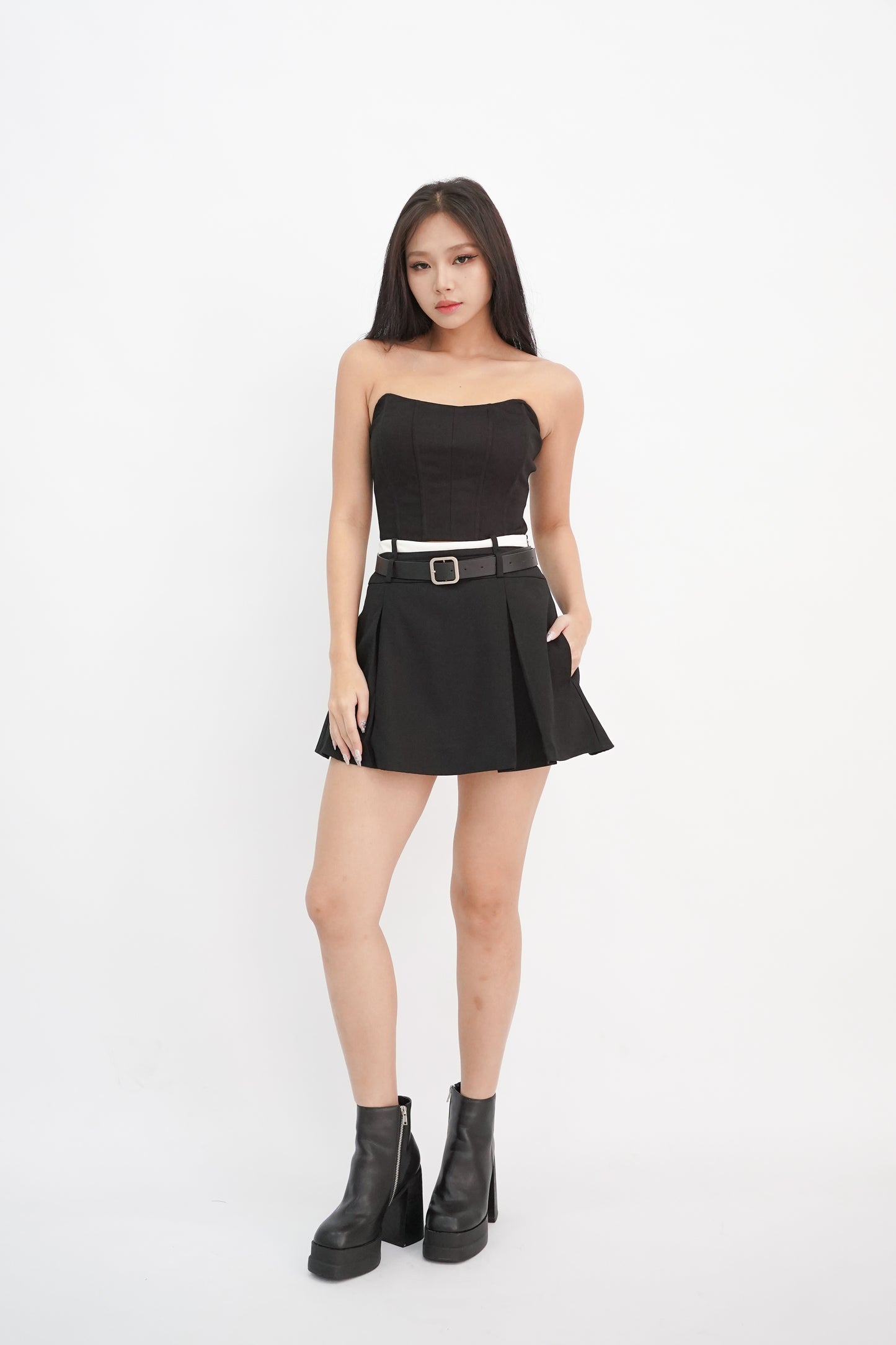 Brielle Belted Contrast Pleated Skort (Black)